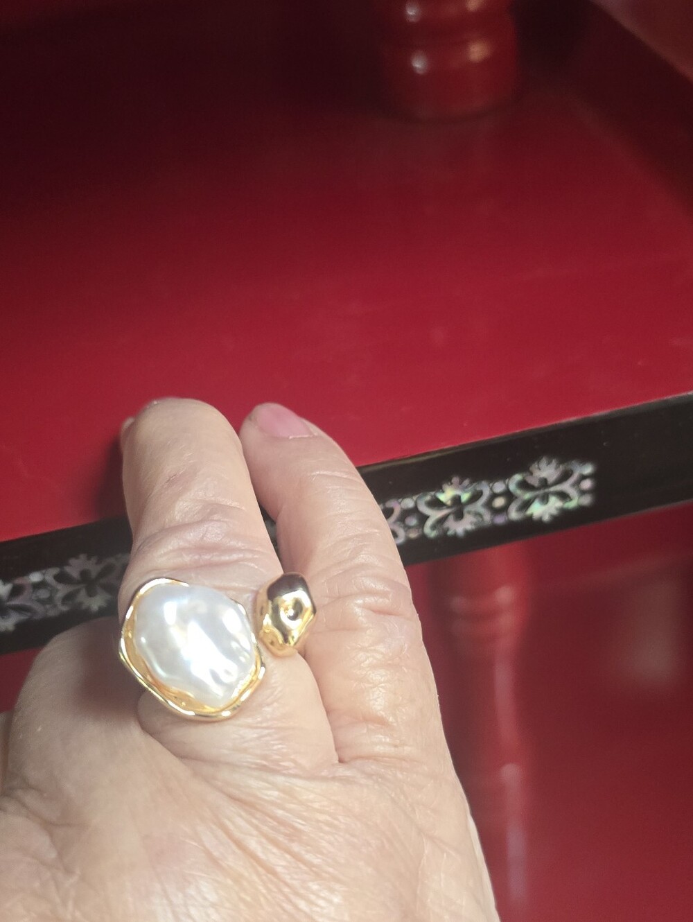 Euro French Style Baroque Style Pearl Ring Sz 8